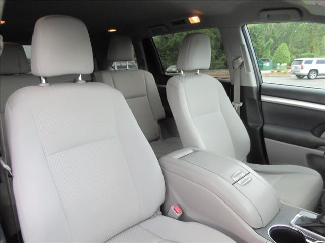 used 2016 Toyota Highlander car, priced at $22,880