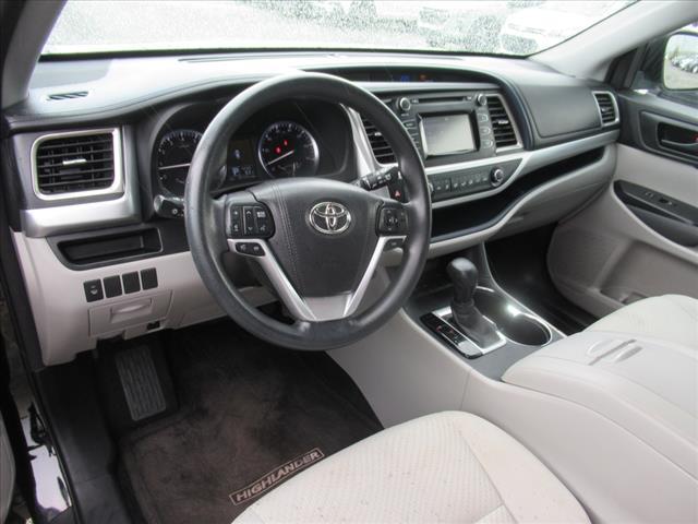 used 2016 Toyota Highlander car, priced at $22,880