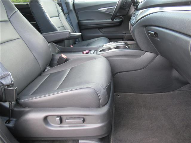 used 2022 Honda Pilot car, priced at $31,988