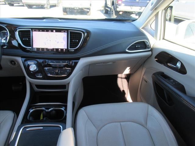 used 2021 Chrysler Pacifica Hybrid car, priced at $32,140