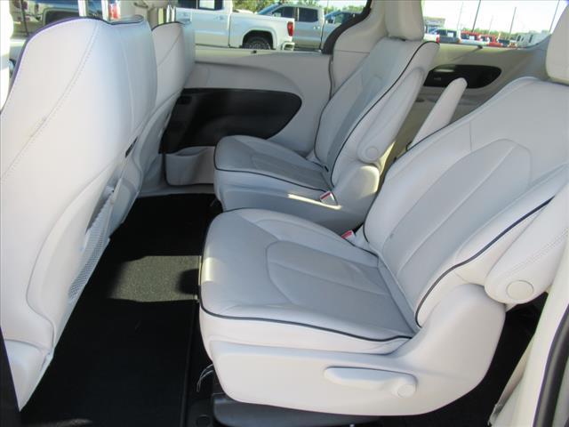 used 2021 Chrysler Pacifica Hybrid car, priced at $32,140