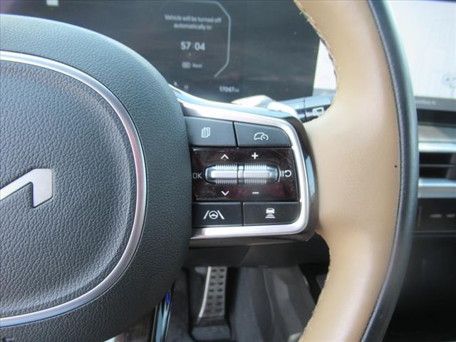 used 2024 Kia Sorento car, priced at $42,980