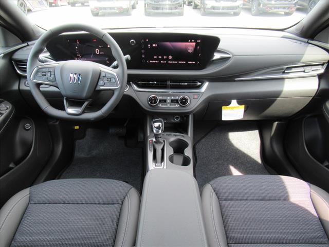 new 2025 Buick Envista car, priced at $26,535