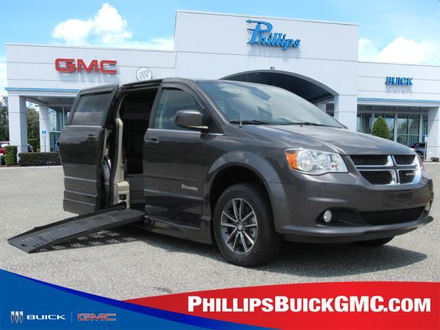 used 2017 Dodge Grand Caravan car, priced at $36,870