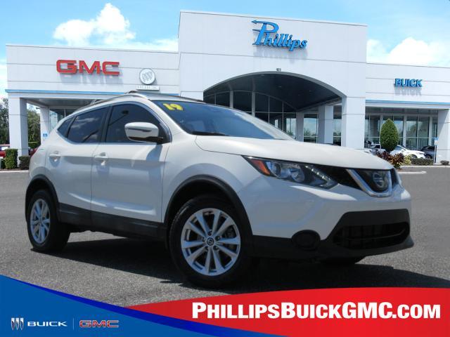 used 2019 Nissan Rogue Sport car, priced at $19,988