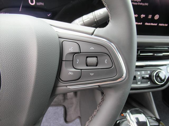 new 2025 Buick Envista car, priced at $29,325