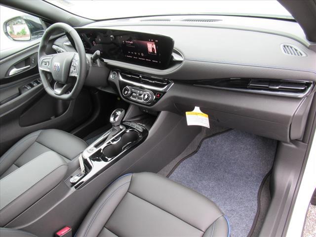new 2025 Buick Envista car, priced at $29,325