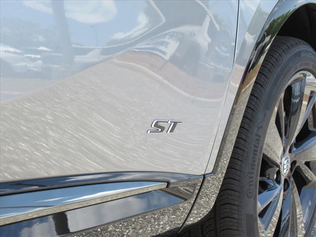 new 2025 Buick Envision car, priced at $42,735
