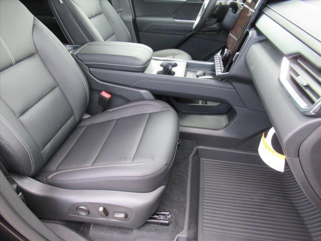 new 2025 GMC Acadia car, priced at $51,370