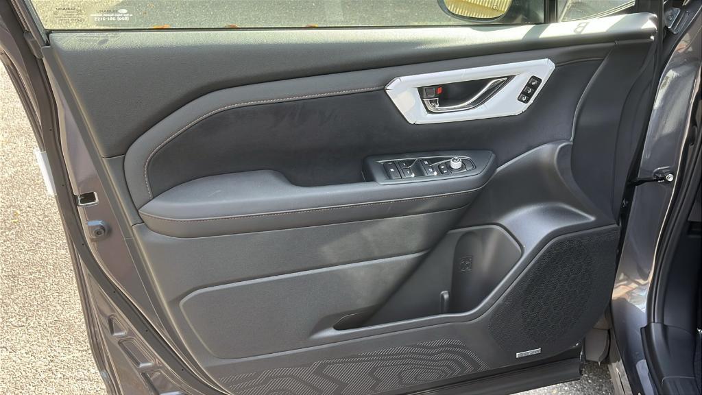 new 2025 Subaru Forester Hybrid car, priced at $45,386