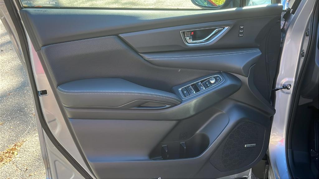 new 2025 Subaru Ascent car, priced at $50,197