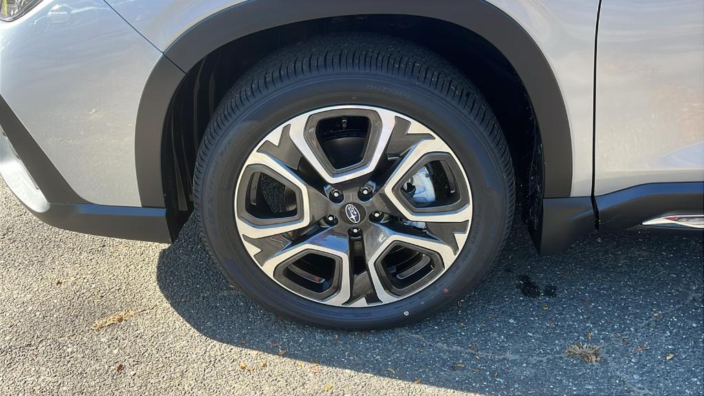 new 2025 Subaru Ascent car, priced at $50,197