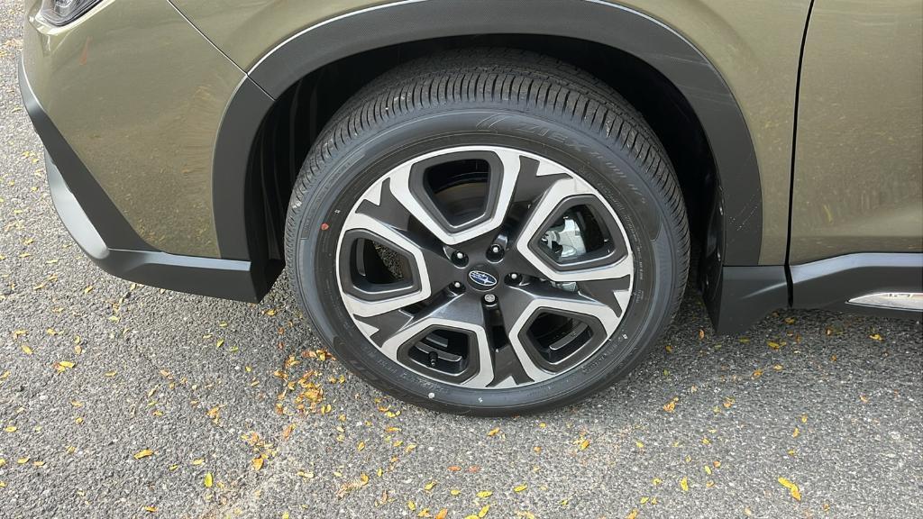 new 2025 Subaru Ascent car, priced at $49,977