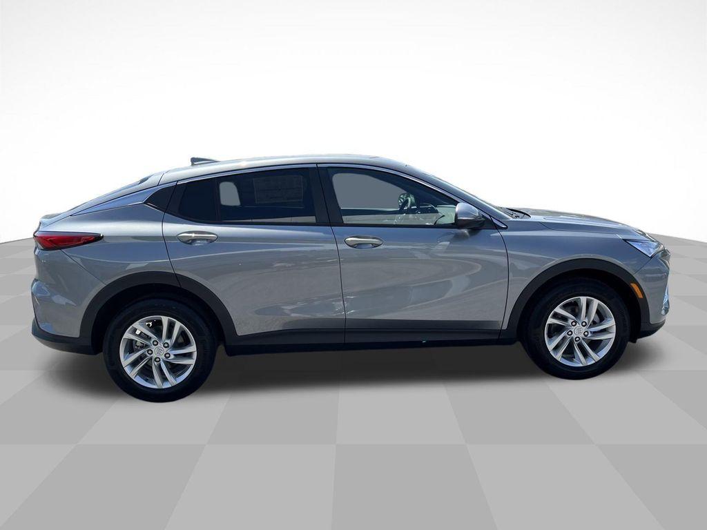 new 2025 Buick Envista car, priced at $25,530