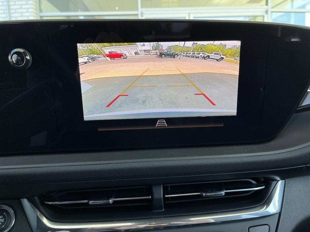 new 2025 Buick Envista car