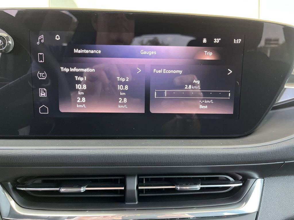 new 2025 Buick Envista car