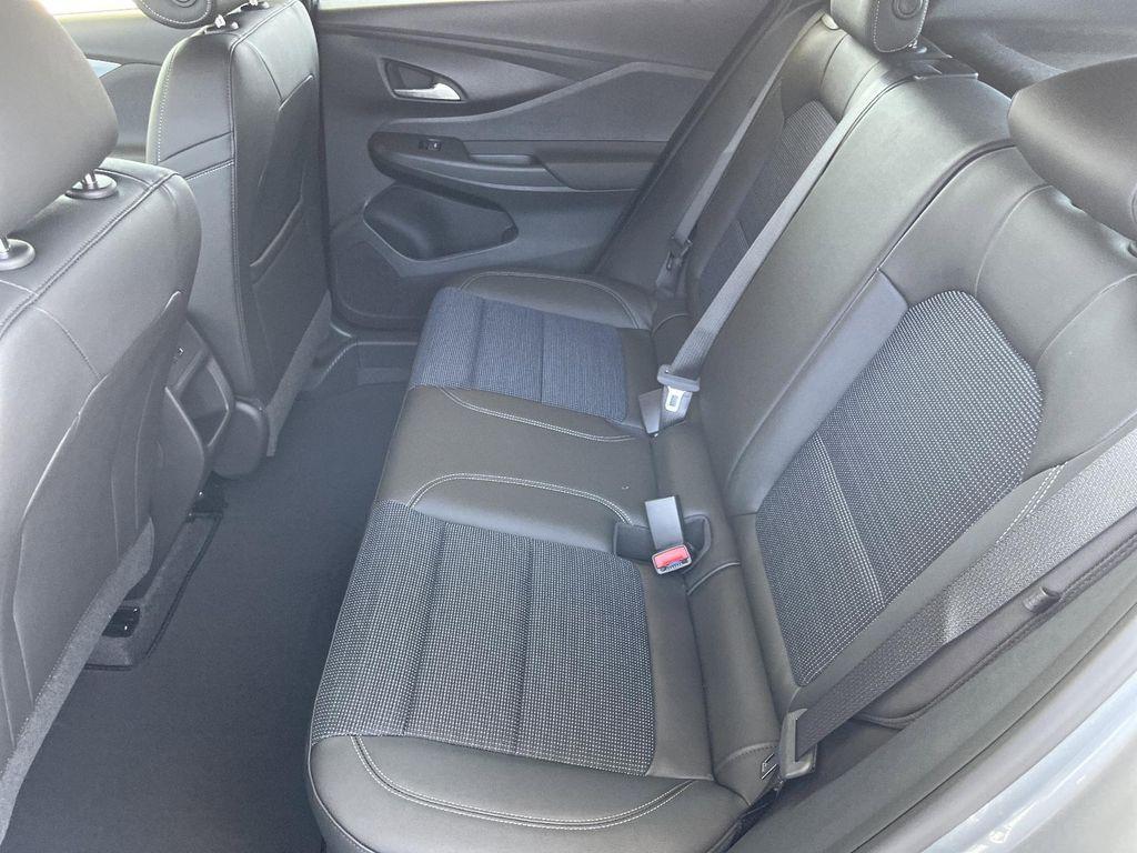 new 2025 Buick Envista car, priced at $25,530