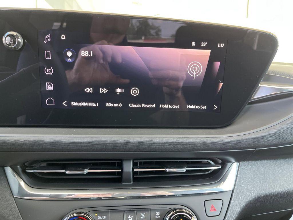 new 2025 Buick Envista car