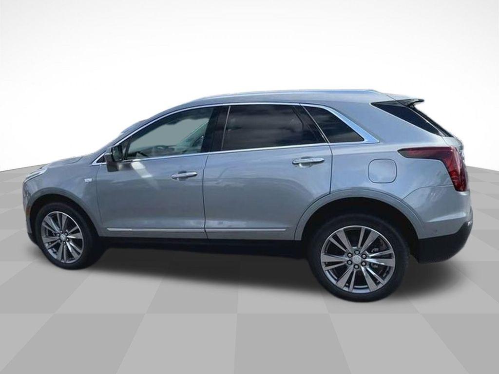 new 2025 Cadillac XT5 car, priced at $56,865
