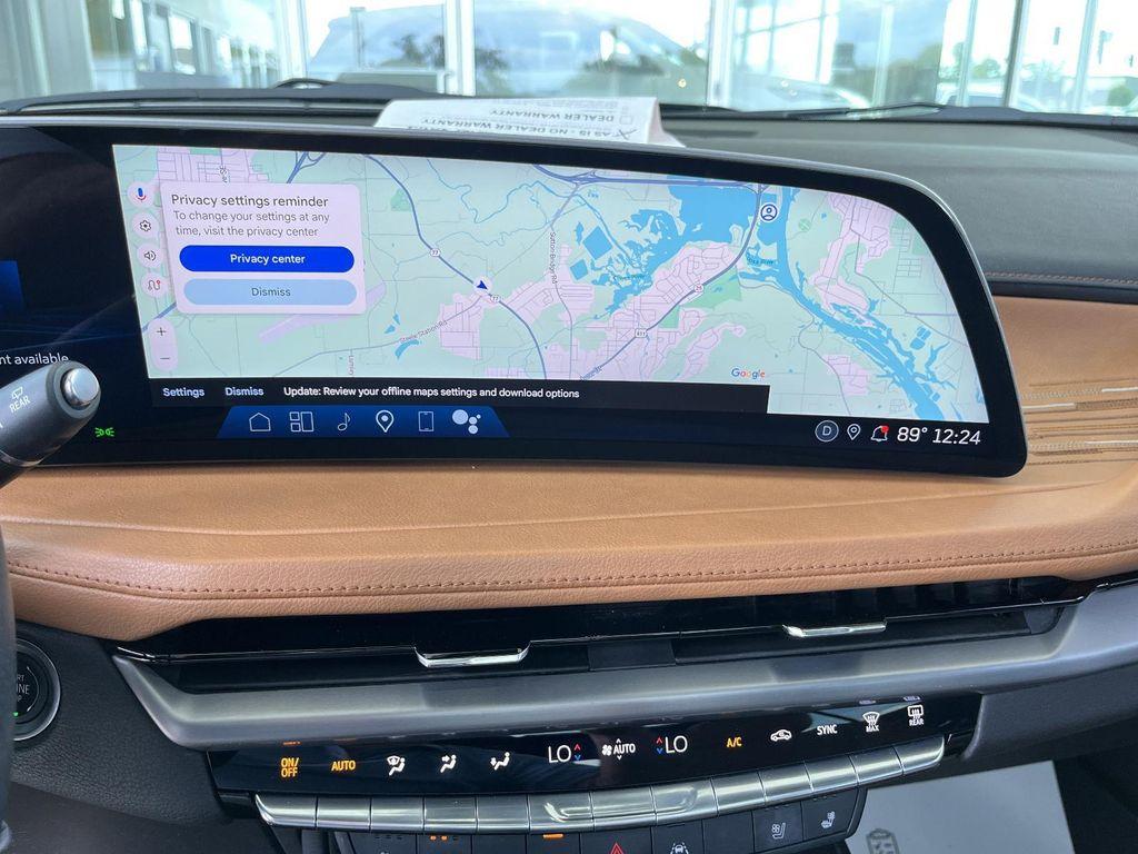 used 2024 Cadillac XT4 car, priced at $35,990