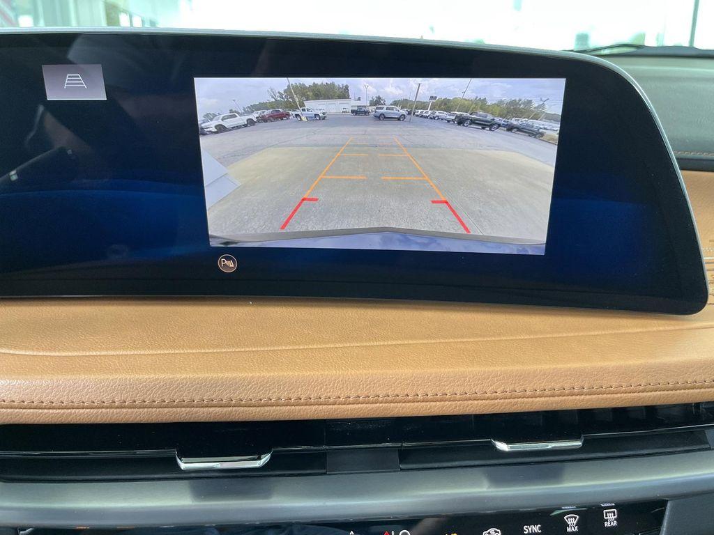 used 2024 Cadillac XT4 car, priced at $35,990