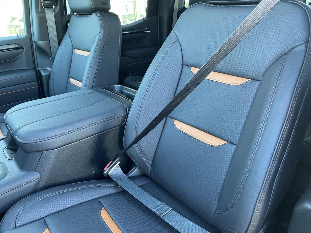 new 2026 GMC Sierra 1500 car, priced at $69,100