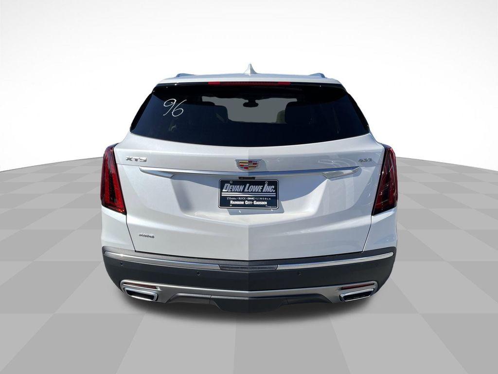 new 2026 Cadillac XT5 car, priced at $60,695