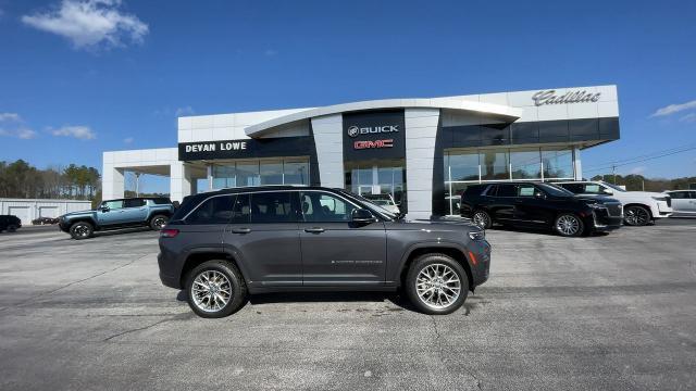 used 2022 Jeep Grand Cherokee car, priced at $39,990