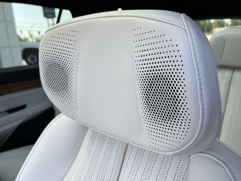 new 2026 Cadillac VISTIQ car, priced at $78,990
