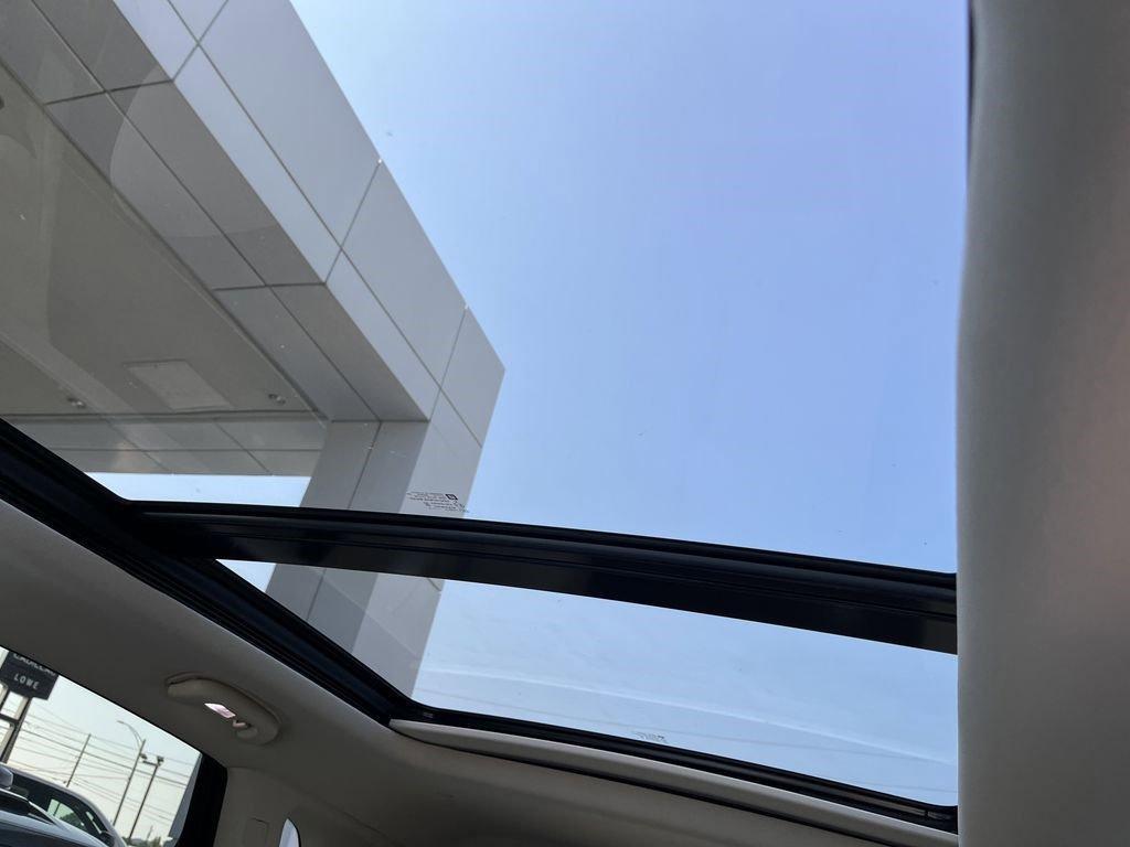 used 2022 Cadillac XT5 car, priced at $33,900