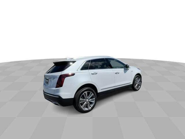 new 2025 Cadillac XT5 car, priced at $56,690