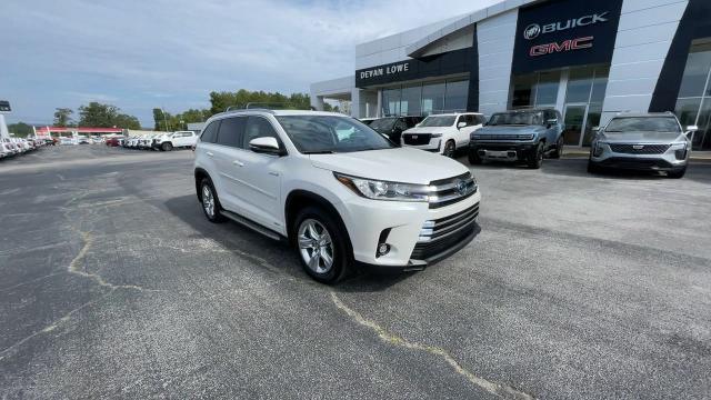 used 2019 Toyota Highlander Hybrid car