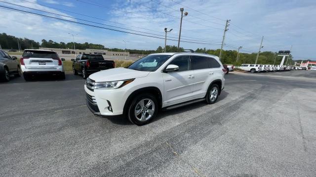 used 2019 Toyota Highlander Hybrid car