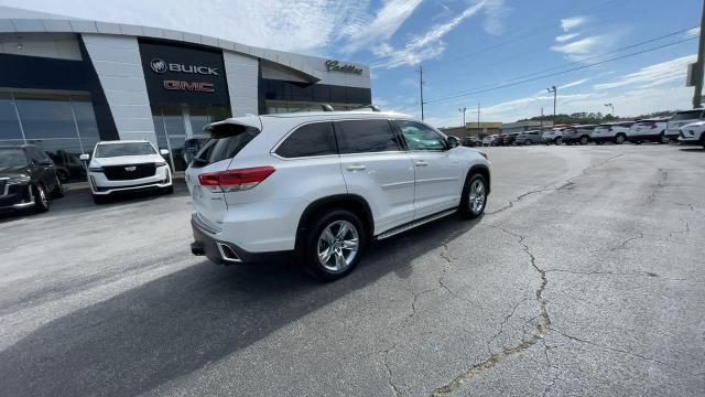 used 2019 Toyota Highlander Hybrid car