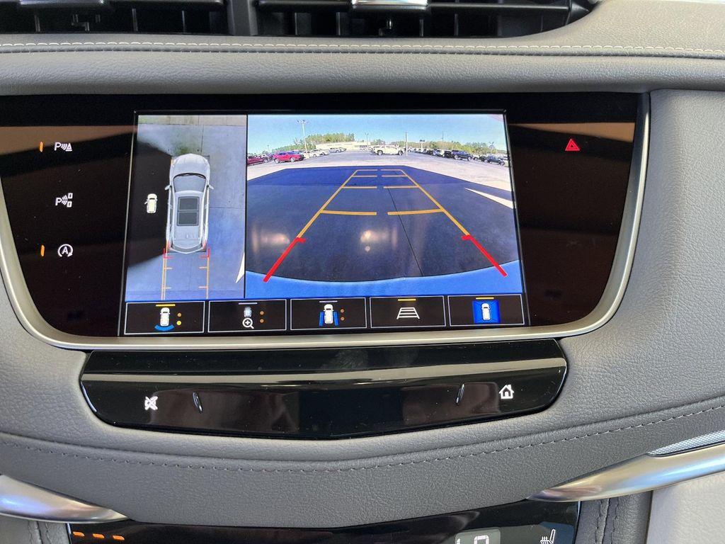 new 2025 Cadillac XT5 car