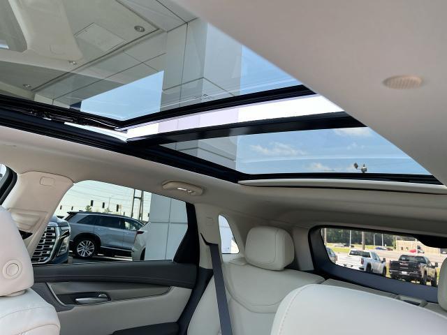 new 2025 Cadillac XT5 car, priced at $55,790