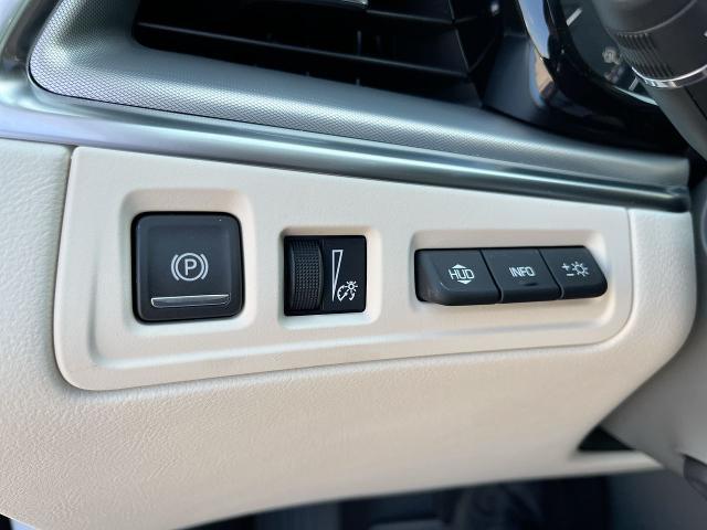 new 2025 Cadillac XT5 car, priced at $55,790