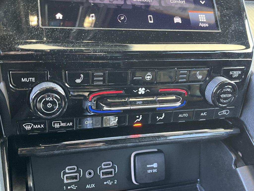 used 2023 Jeep Grand Cherokee car, priced at $33,990