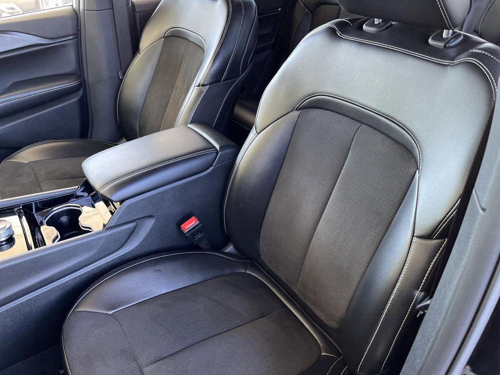 used 2023 Jeep Grand Cherokee car, priced at $33,990