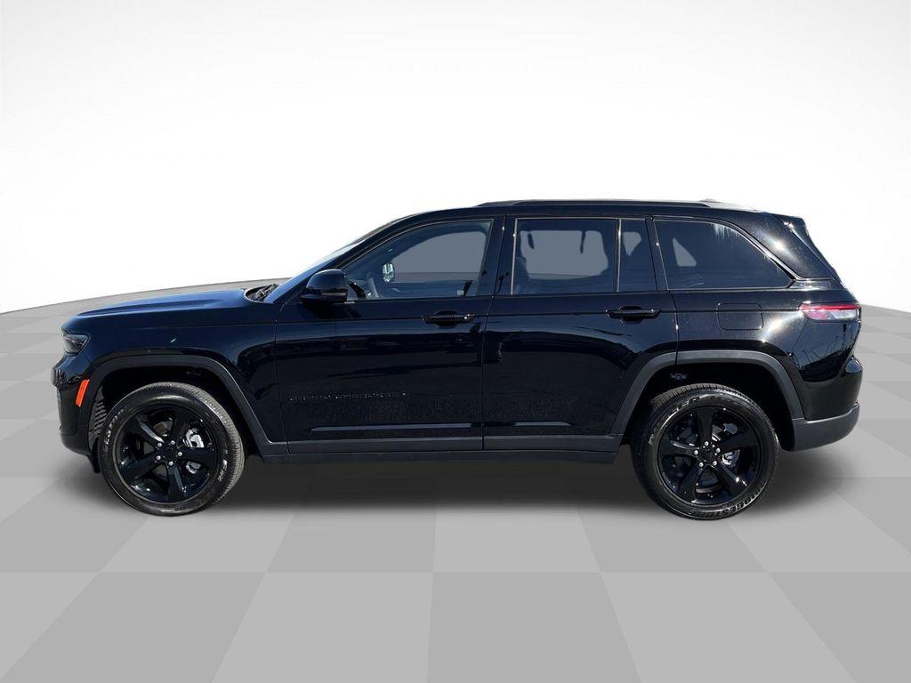 used 2023 Jeep Grand Cherokee car, priced at $33,990