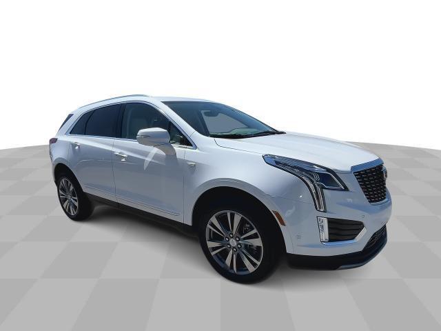 new 2025 Cadillac XT5 car, priced at $56,690