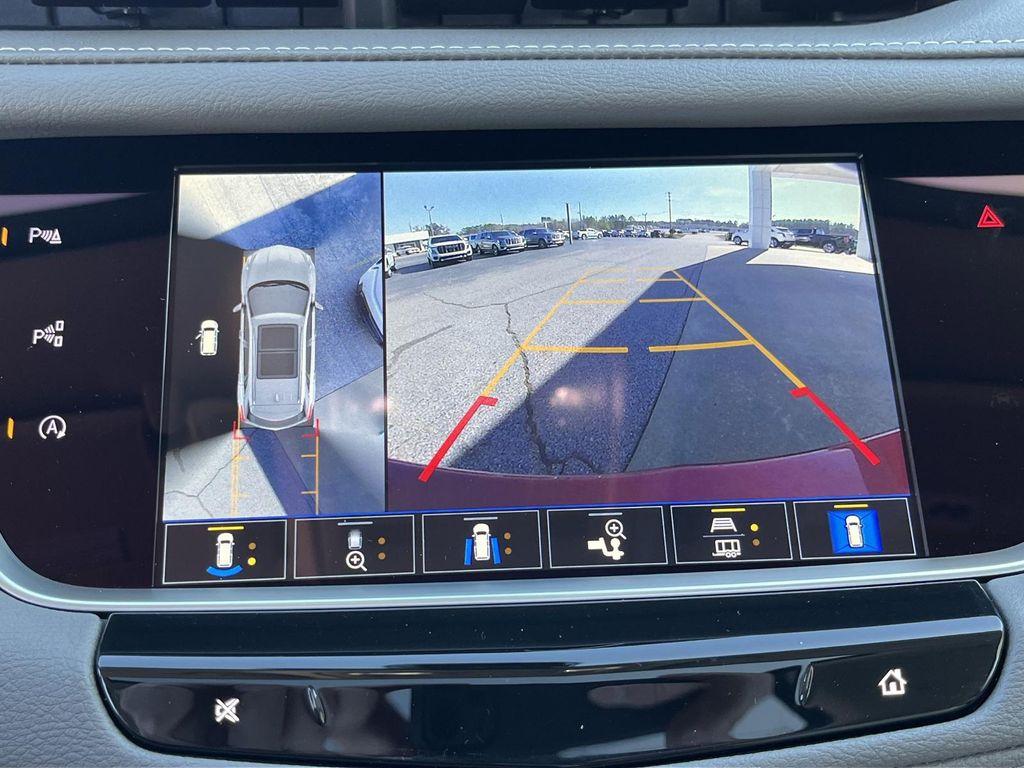 new 2026 Cadillac XT5 car, priced at $60,695