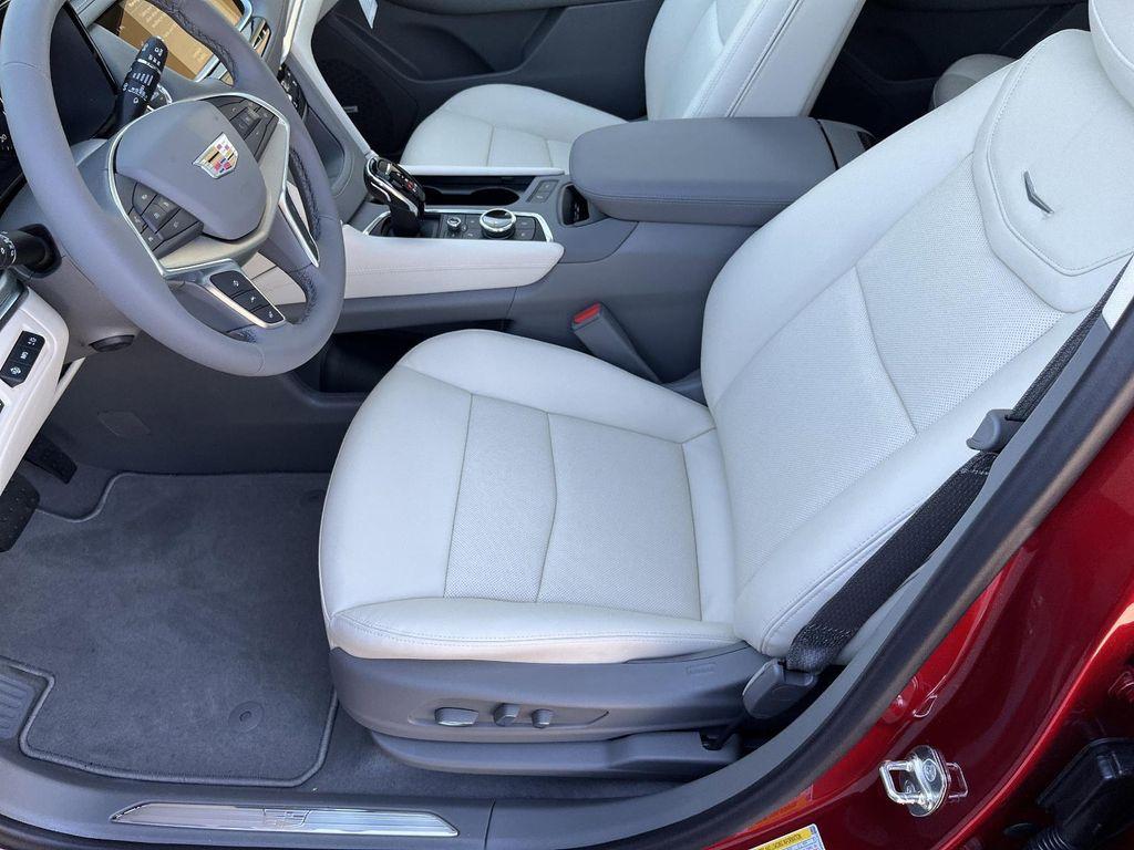 new 2026 Cadillac XT5 car, priced at $60,695