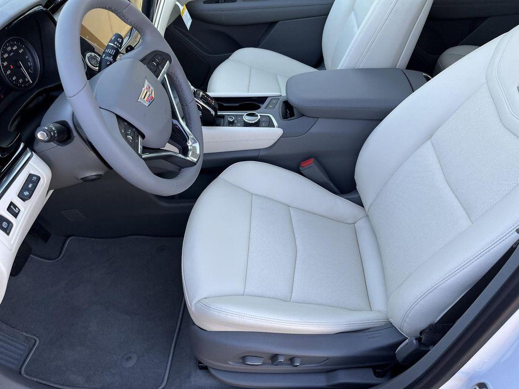 new 2025 Cadillac XT6 car, priced at $60,815