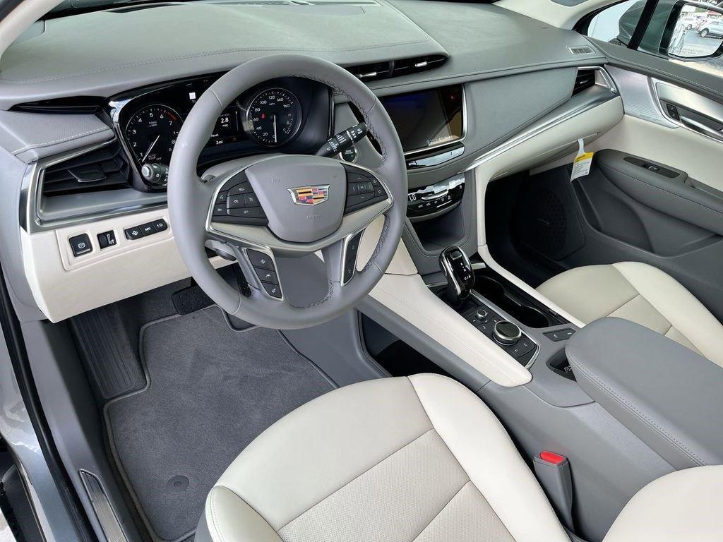 new 2025 Cadillac XT5 car, priced at $54,565
