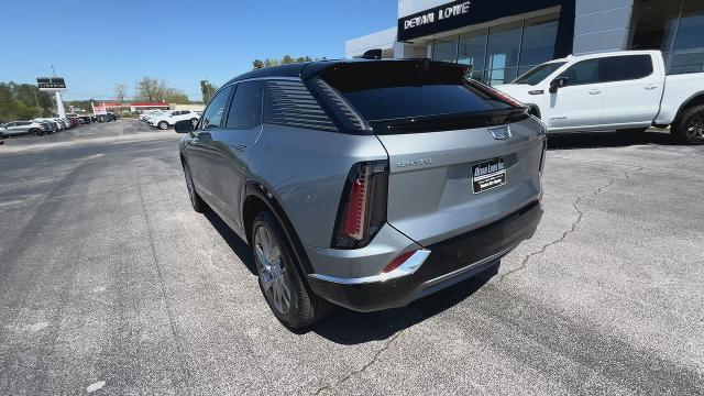 new 2025 Cadillac OPTIQ car, priced at $55,195