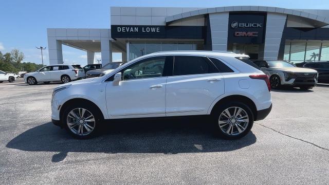 new 2025 Cadillac XT5 car, priced at $58,090