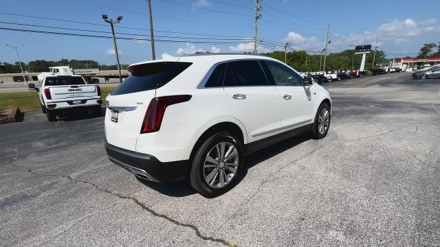 new 2025 Cadillac XT5 car, priced at $58,090