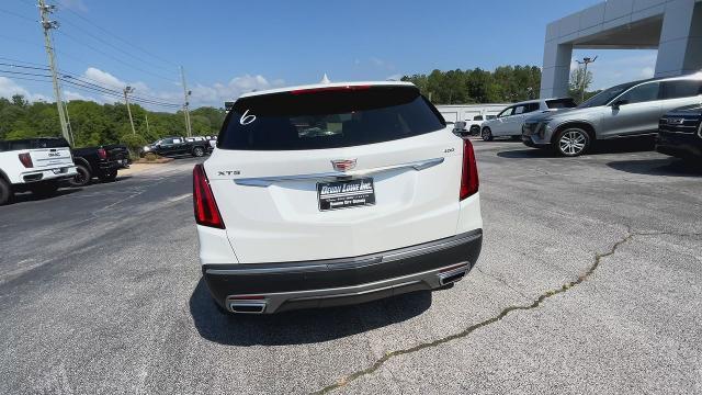 new 2025 Cadillac XT5 car, priced at $58,090