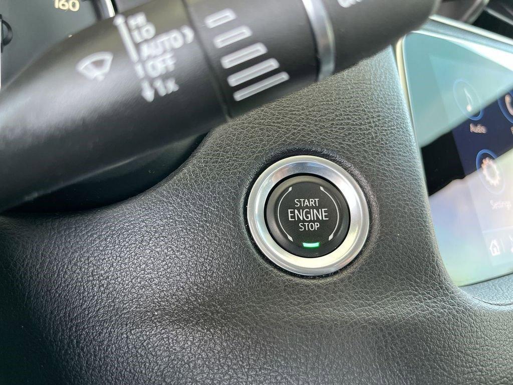 used 2021 Cadillac XT4 car, priced at $25,939